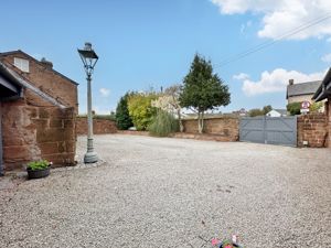 Photo 27- click for photo gallery